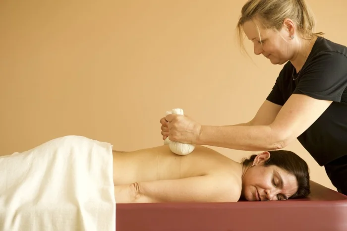 Pinda Sveda massage therapy